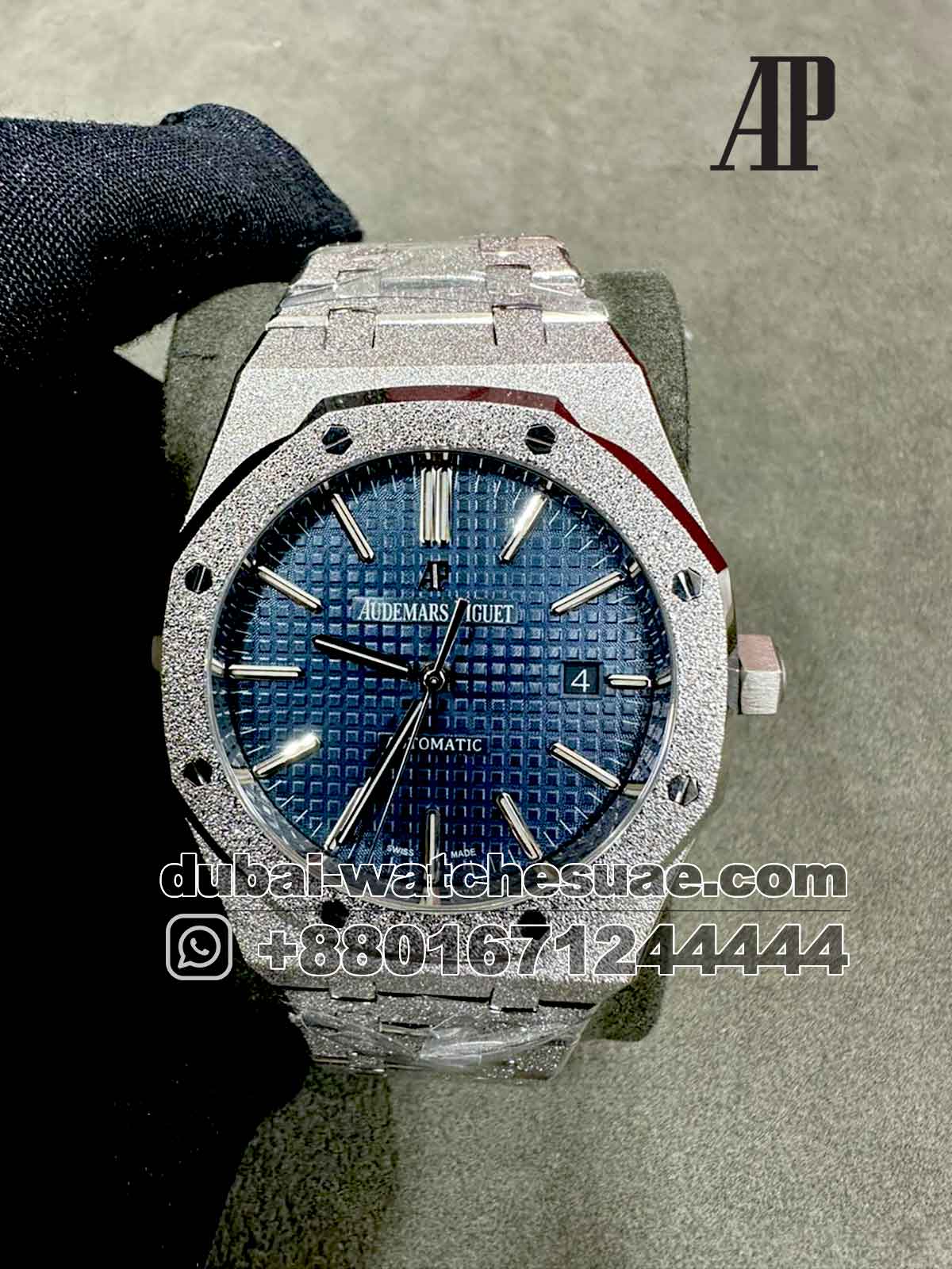 Audemars Piguet Royal Oak 41mm Hammered 18k White Gold Men s